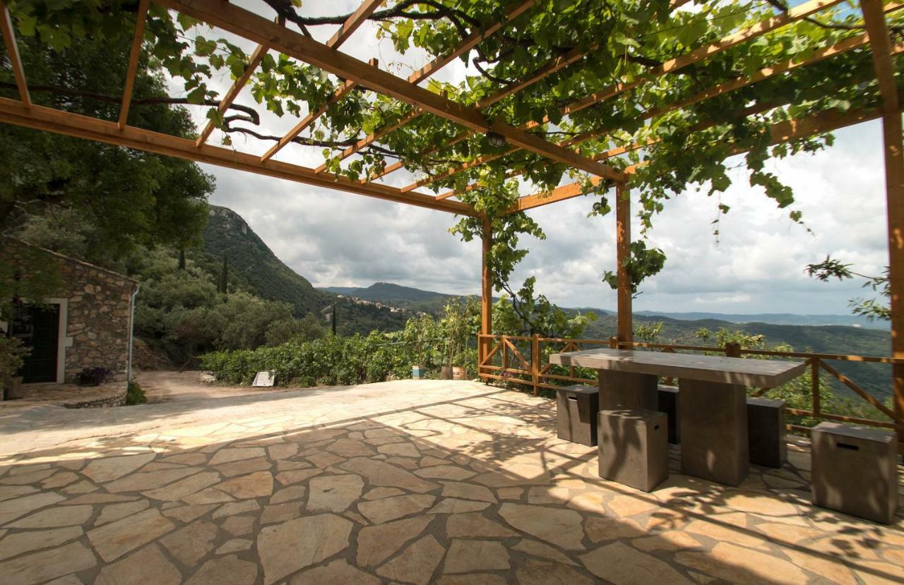 Gasthaus Castelli Olive Press Acharavi  Exterior foto
